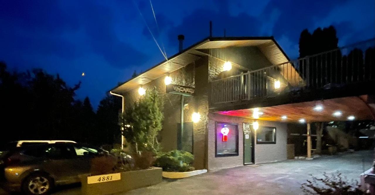 Destination Inn Radium Hot Springs Zewnętrze zdjęcie